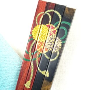 箸や楓が大切にしたい「 よりそい箸」　-　「結び」～縁起の良い意味が込められた文様～